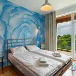 Rezident アパート