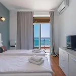 アパート Rezident *