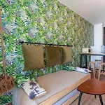 Apartment Rezident