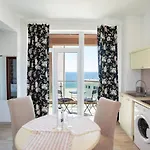 Apartment Rezident
