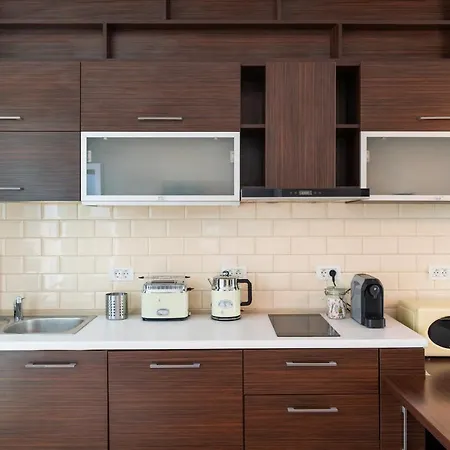 Rezident Apartman *